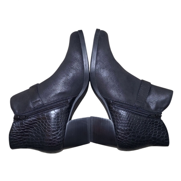 Baretraps Lexis Block Heel Bootie Black Size 7 1/2 Medium - Picture 14 of 15